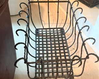 Black metal planter/magazine or book rack