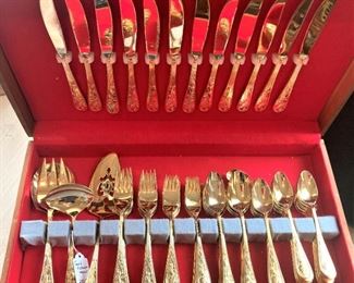 78 pieces of gold ware (chest included)