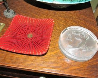 Maurice Heaton signed glass dish