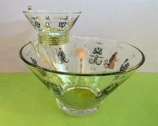 Vintage Anchor Hocking zodiac chip & dip set