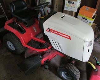 Allis Chalmers riding mower