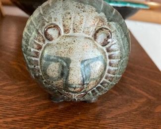 Unsigned Lisa Larson style lion