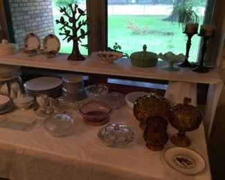 L E Smith Moon & Stars amber glass covered compotes (2), Amber 70's glass candle holder lidded