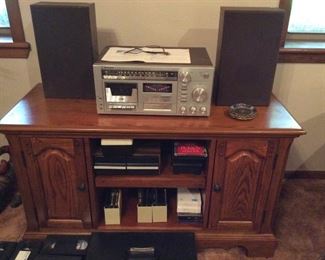 Oak entertainment, Emerson vintage receiver with speakers (speaker wire is spliced but sounds)