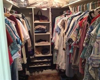 Large lot ladies clothing most Med, shoes size 9