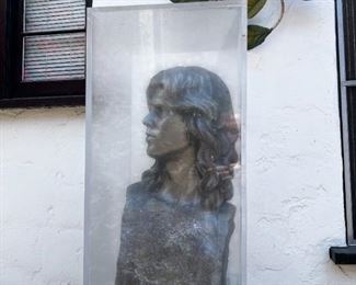 Jim Morrison Bust Purchased to Honor him. Shipped from unknown artist in Europe
Current offer is 6,000 Monday 2pm 