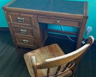 Small desk and chair, Ray room