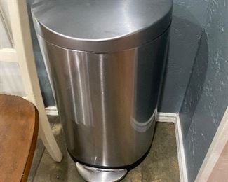 Metal drop lid trash can