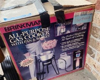 Outdoor propane cooker