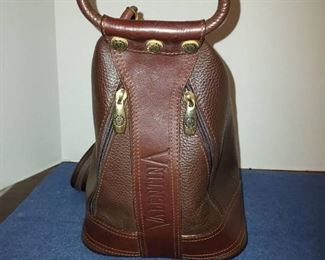 Nice Brown Leather Valentina Shoulder Bag