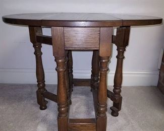 Round Drop Leaf Side Table