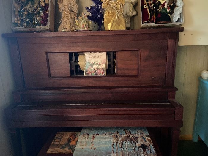 Meldorf Antique Player Piano 1920’s-1930’s .