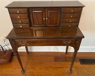 Small Pennsylvania House desk