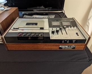 TEAC A-350 Stereo Cassette Deck