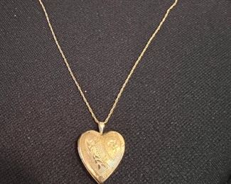 14k gold heart locket
