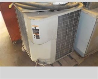 Central Air Conditioner (Working)????