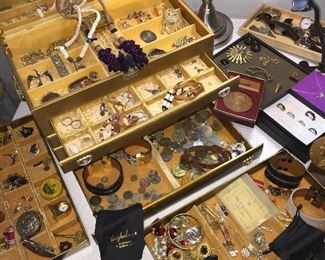 Jewelry, Tokens, Coins, Medals, Artifacts