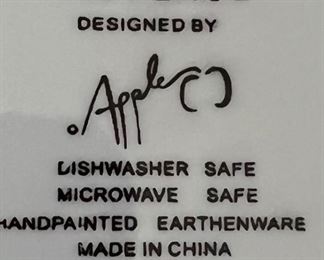 Provence Sakura Set/4 Plates w Wall Display