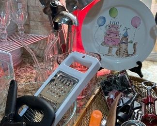 Assorted Kitchenwares