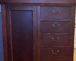 Gentleman's Chest w Jewelry Chest on Top