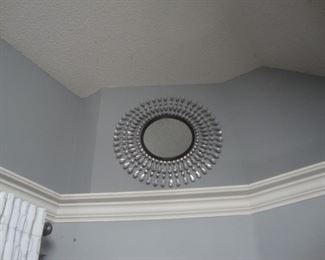 Mirror with crystals