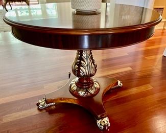 32. Round English Pedestal Table w/ Carved Detail and Gold Leaf Trim (39.5" x 30"h)