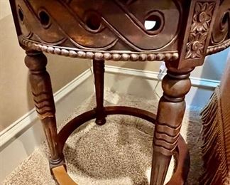 141. Carved Round End Table (24" x 26")