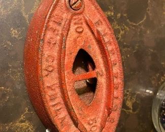 ANTIQUE SAD IRON 