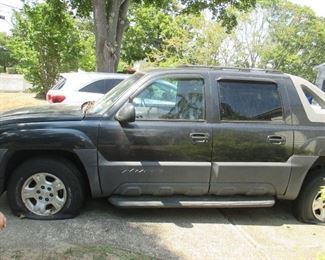 2003 Chevy Avalanche, AVA Model, 174,066 miles, 8 cylinder