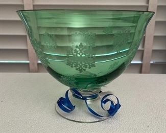 Footed emerald green etched compote glass, snowflake pattern