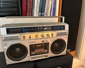 Cassette boom box by SoundDesign