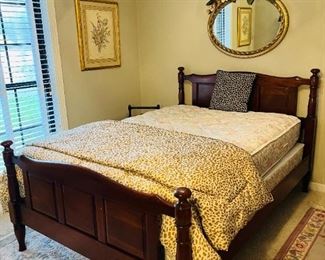 Full size bed w/mattress  box spring
