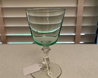 Uranium vaseline glass