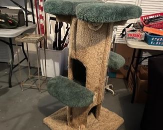 Cat tree