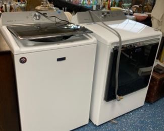 Maytag Bravos XL washer & dryer, hardly used!  $800 set