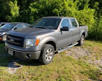 2014 Ford F-150 STX 4X2 136,682 mls $14,000
