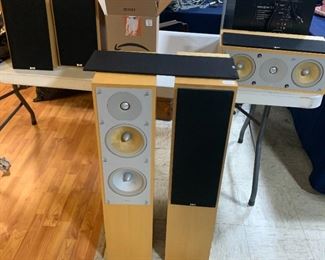 B&W Bowers & Wilkins set