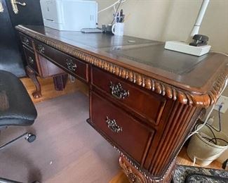 HOOKER desk