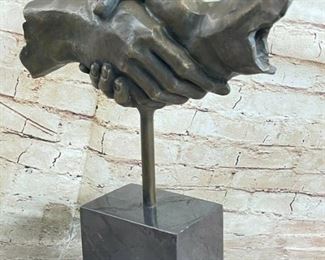 picasso hand shake BRONZE