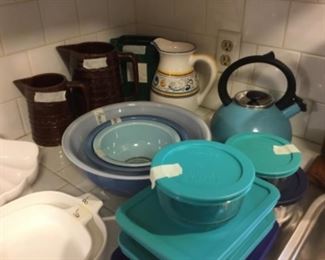 Kitchen- Marcrest small & large pitchers, mixing bowls, tea kettle, Pyrex