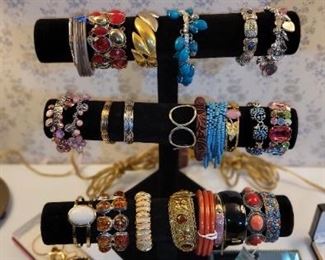 Costume Jewelry-bracelets