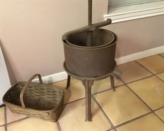 Antique 3 Gallon Fruit/ Wine Press, Longaberger Basket