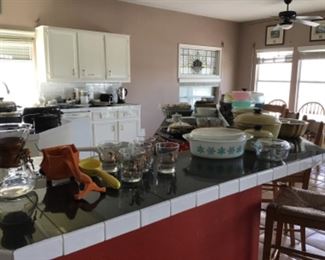 Kitchenware, Pyrex, Club Aluminum, etc