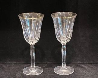 gold rim wine goblets