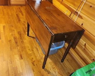 drop leaf table (water ring mark)
