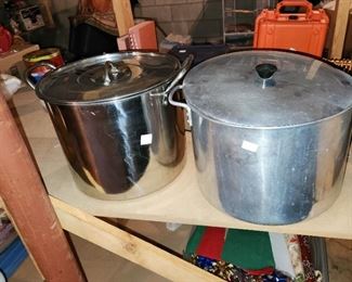 stew pots