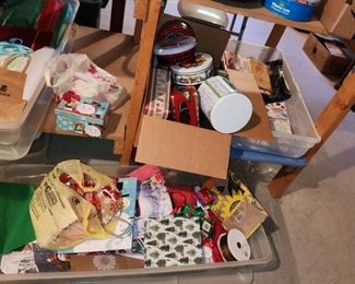 Christmas & holiday decorations (pick away!)