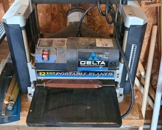 Delta 12-1/2" Portable Planer