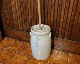 White Hall 4 Gallon Stoneware Churn