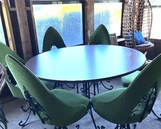 Mid Century Modern Round Table with 6 Matching Chairs Antarenni Chairs